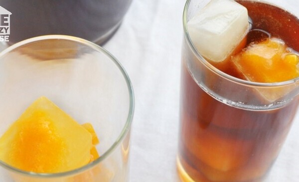 flavored tea with popscicle cubes 1ch