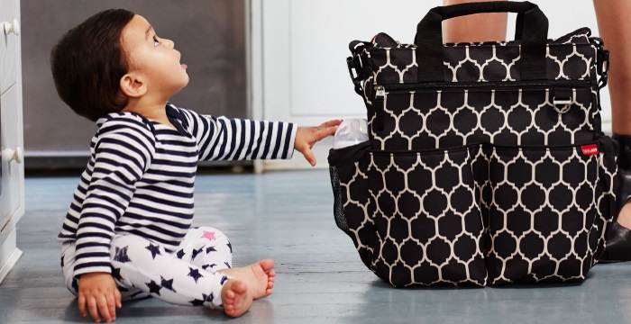 Choosing the Best Diaper Bag for you and your Little One