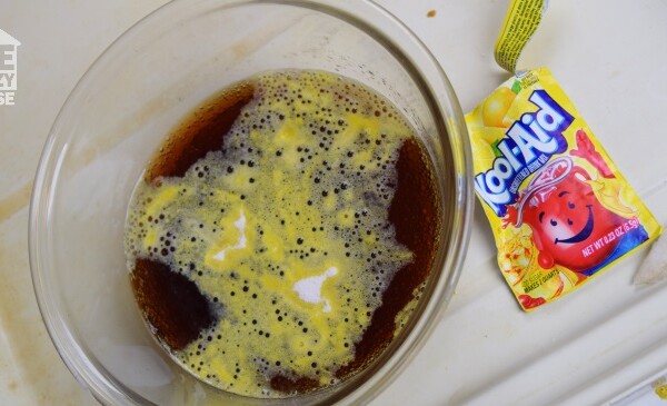 mix of soda and koolaid to clean a dishwasher