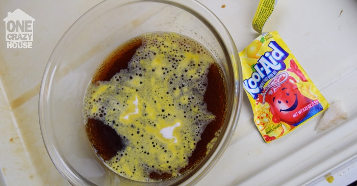 mix of soda and koolaid to clean a dishwasher