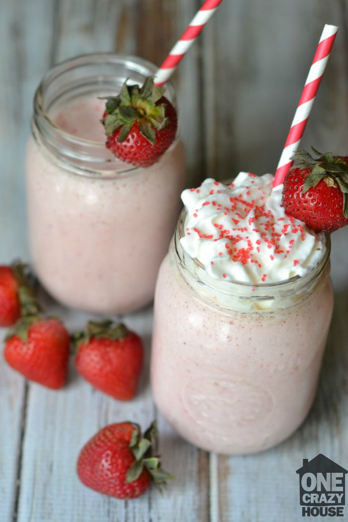 This strawberry banana smoothie recipe is delicious and kid-friendly!