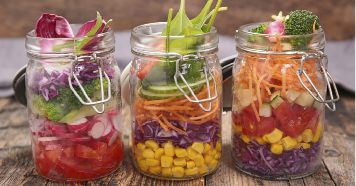 5 Salad in a Jar Recipes to Simplify Lunchtime