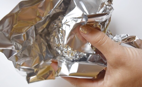 how to make a dryer ball from foil