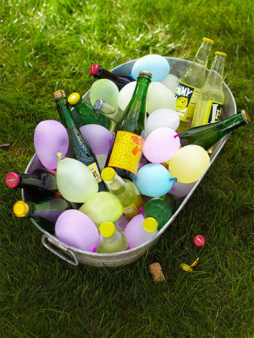 Use Frozen Water Balloons As a Cooler - 18 Cookout Hacks to Take Summer Entertaining to the Next Level - One Crazy House