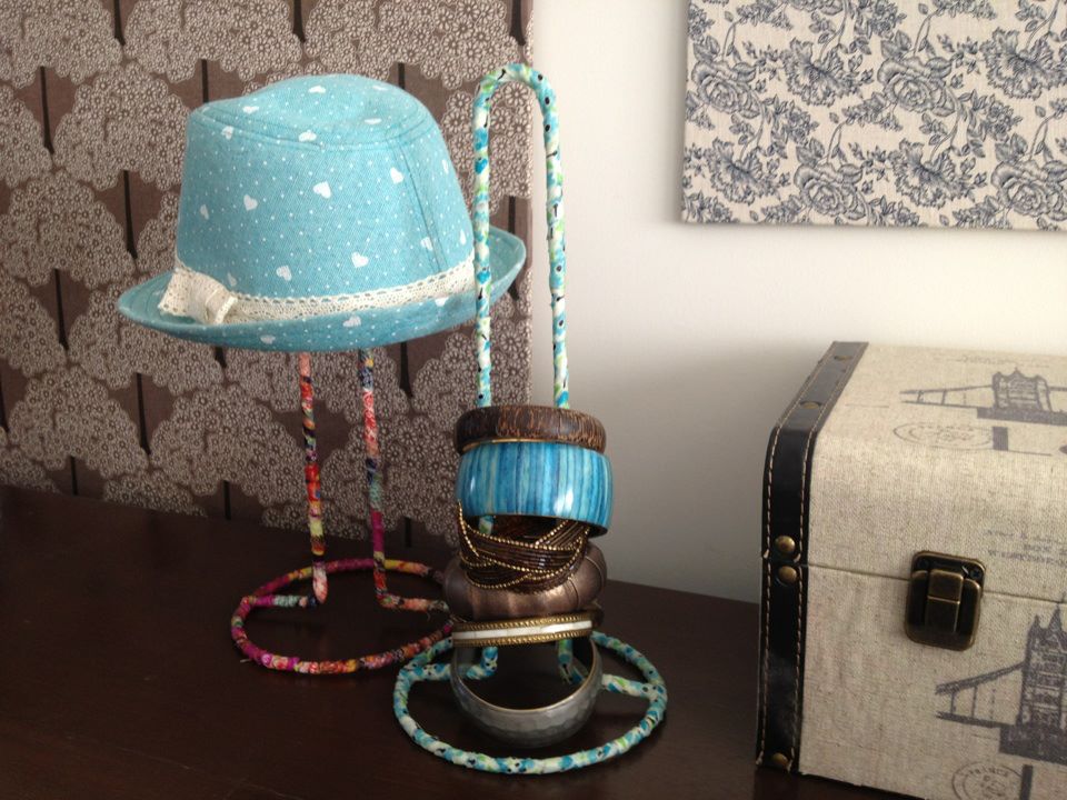 15 Nifty Paper Towel Holder Uses
