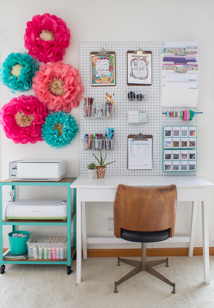 13 Must-Have Home Office Organization Ideas (With Photos!)