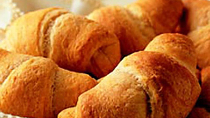 Pillsbury crescent rolls closeup