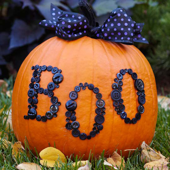 boo button pumpkin