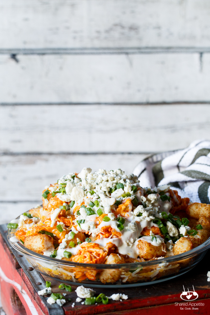 buffalo-chicken-tater-tot-nachos-totchos