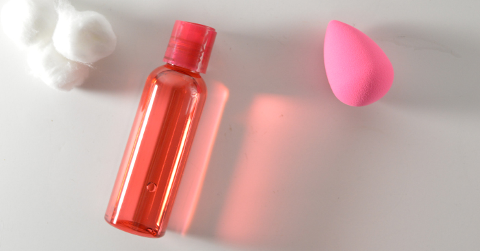Simple 3-Ingredient DIY Makeup Remover