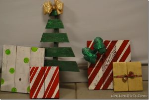 pallet Christmas tree and presents