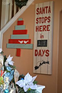 Santa stop here pallet sign