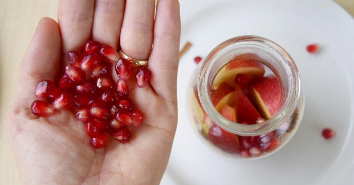 The Taste of Christmas! Pomegranate Appletini’s