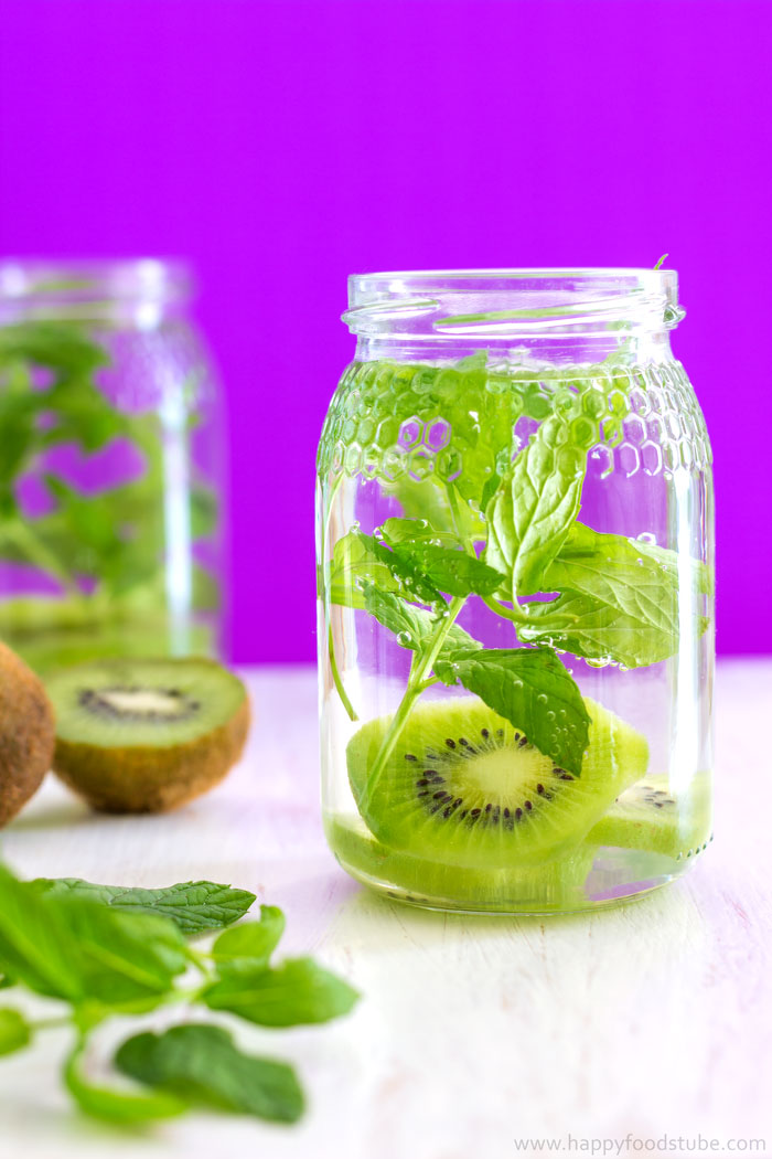 kiwi-infused-water