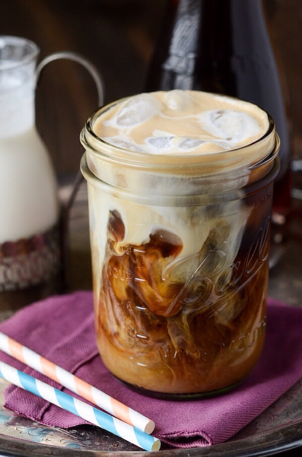 vanilla-cinnamon-iced-coffee