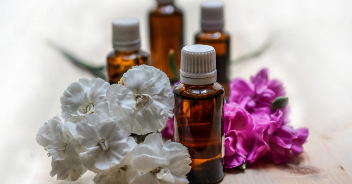 Amazing DIY Natural Cleaners Using Essential Oils