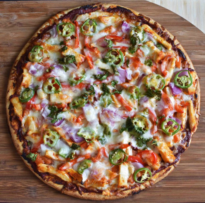 15 Chicken Pizza Recipes to Shake Up Your Pizza Routine - Tandoori Chicken Pizza