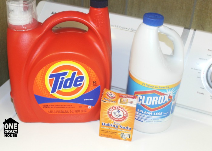 supplies needed to wash pillows in washing machine: tide, clorox and baking soda 