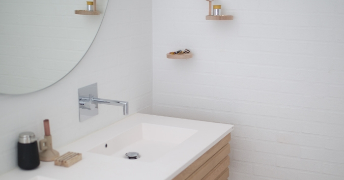 9 Brilliant Bathroom Organizing Ideas to Declutter
