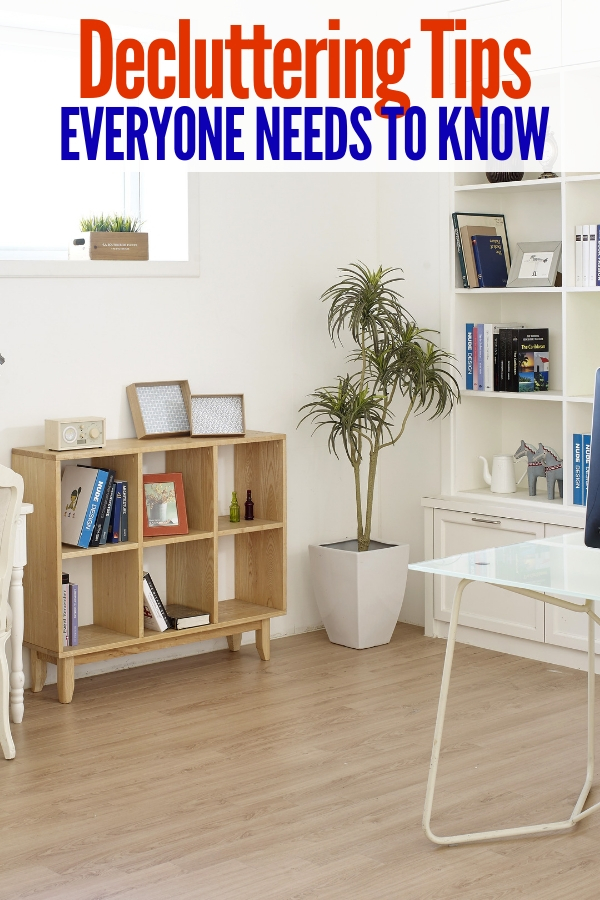 If you struggle with decluttering because you get overwhelmed easily, you might benefit greatly from these decluttering tips in this post. #DECLUTTERINGTIPS #onecrazyhouse #organize #home