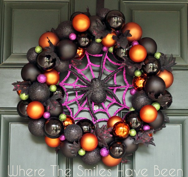 DIY Halloween Wreath - Halloween Ornament Wreath- Where the Smiles Have Been 