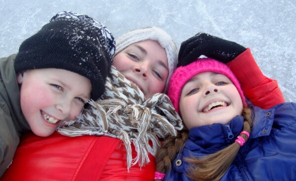 fun in the snow; winter outdoor activities