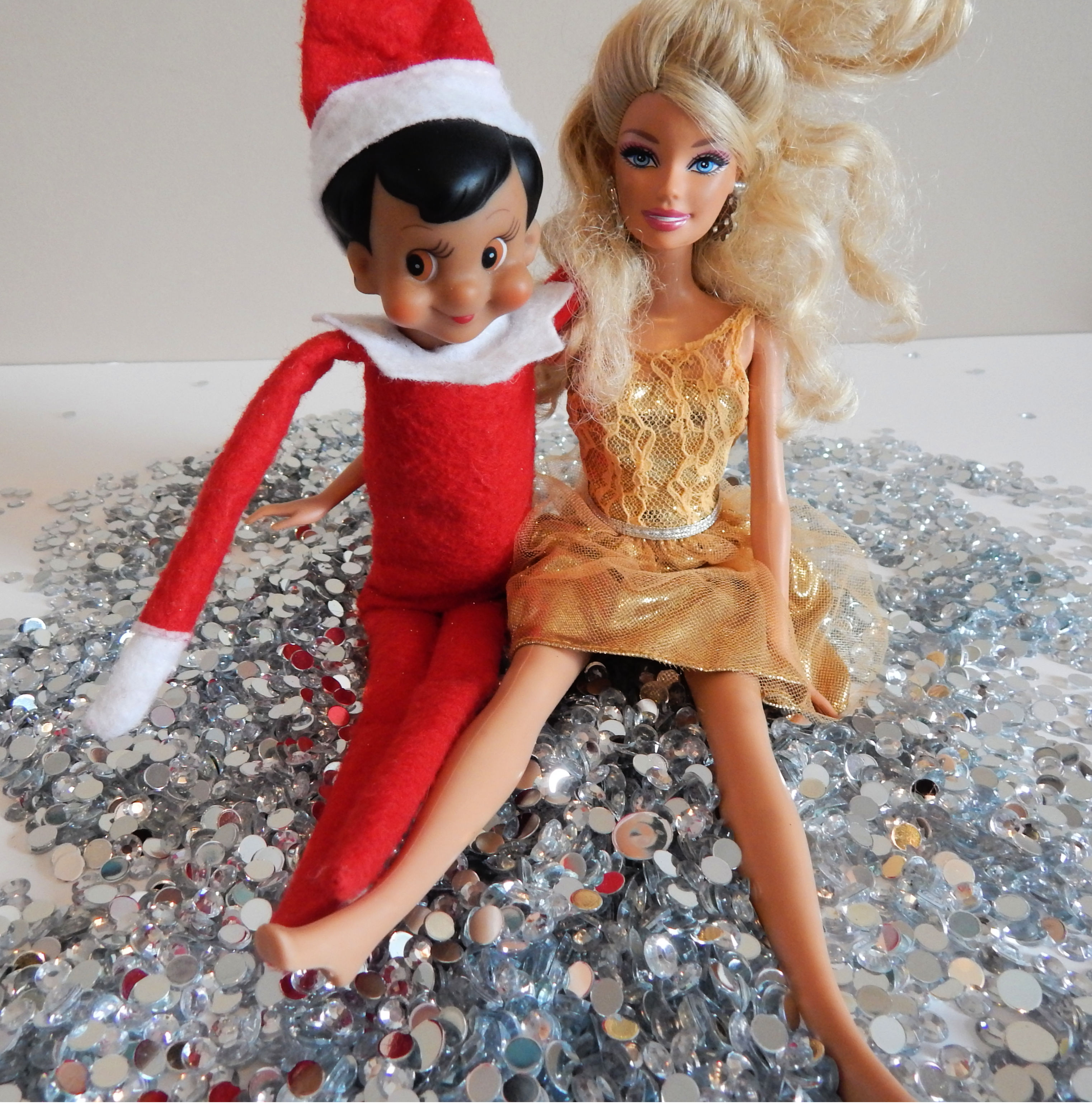 elf on the shelf and barbie