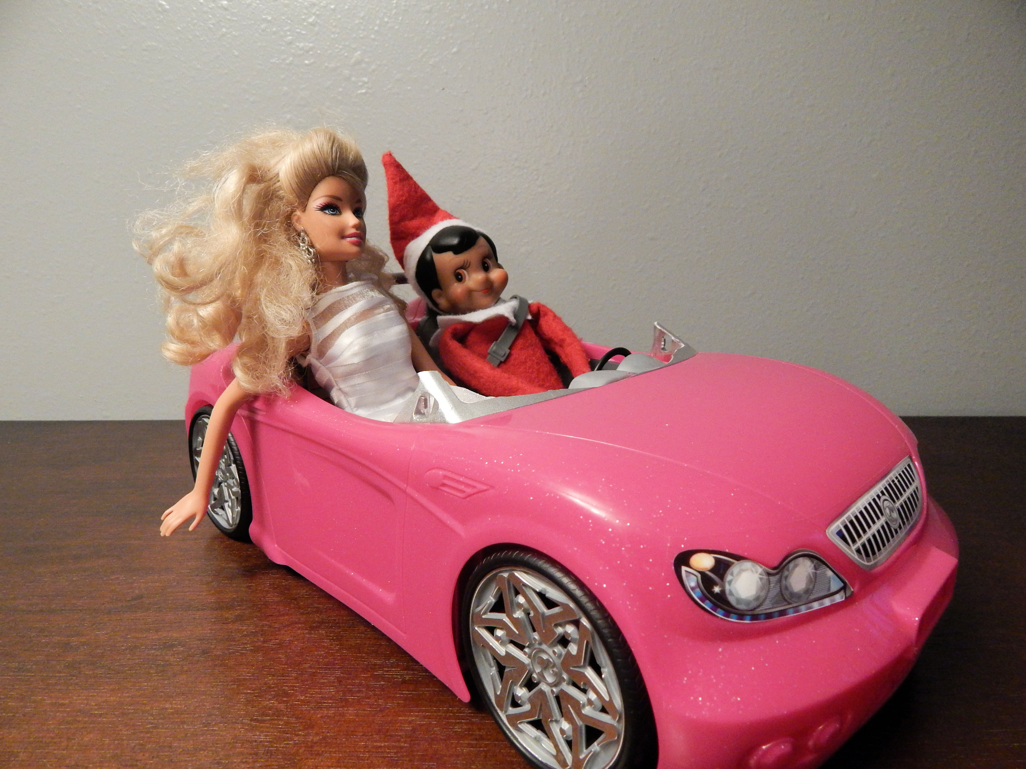 barbie and barbie car