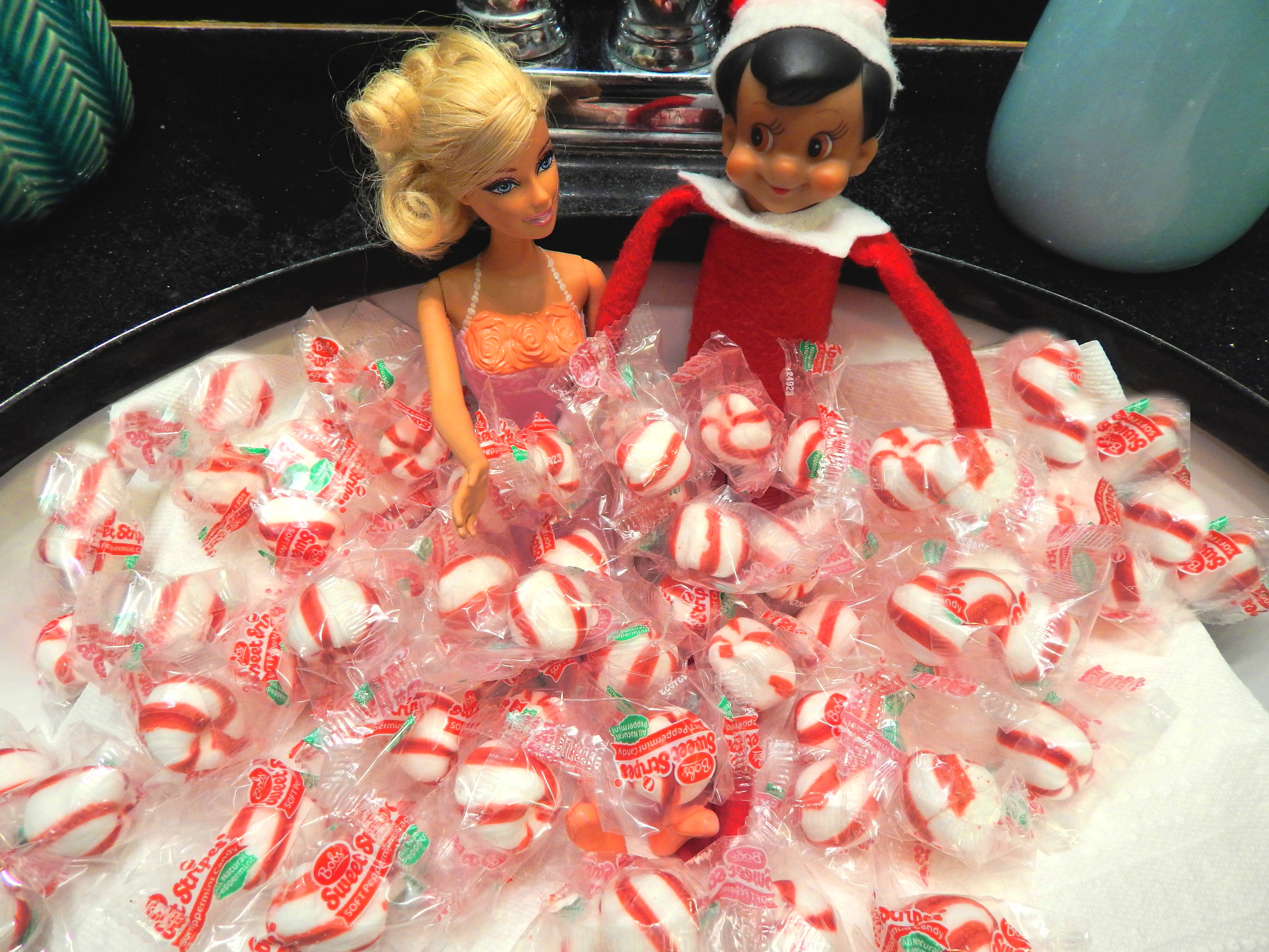 Elf on the shelf and barbie outlet