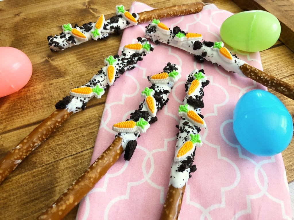 Easter Carrot Pretzel Rods