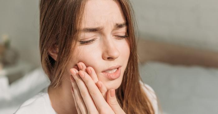 12 Simple Home Remedies For Toothache That Actually Work