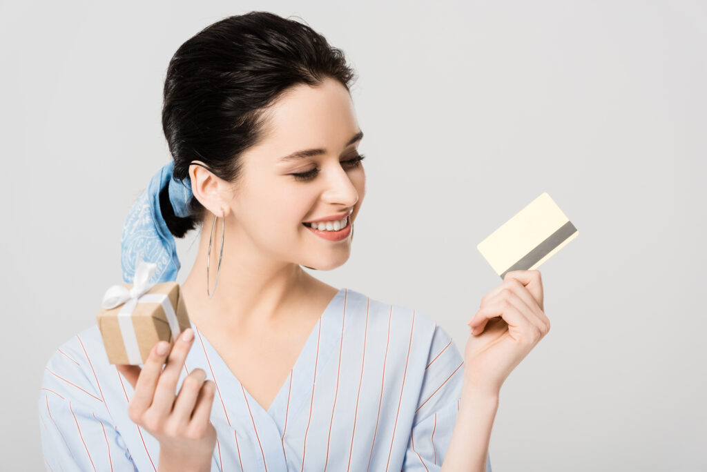 Genius Gift Card Ideas That Aren’t Just An Envelope
