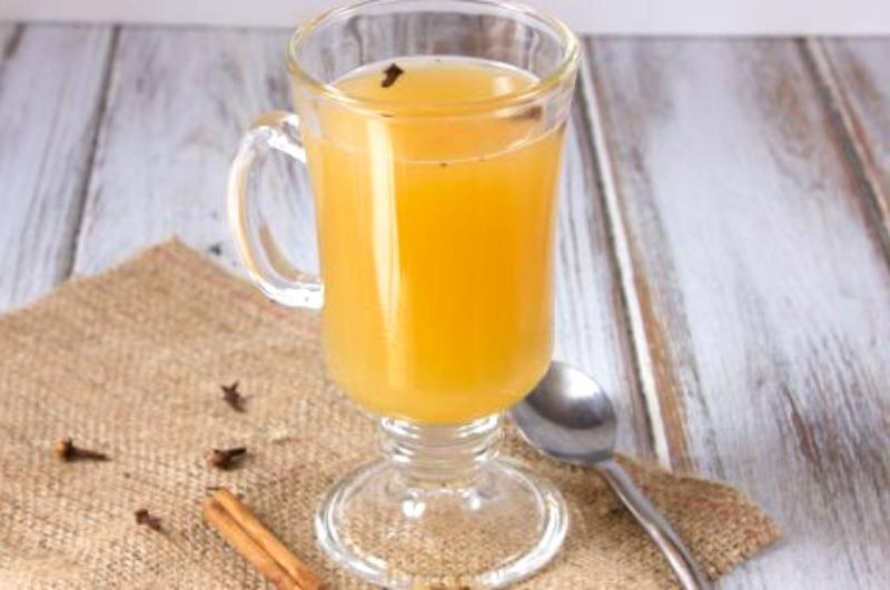 glass of mulled cider