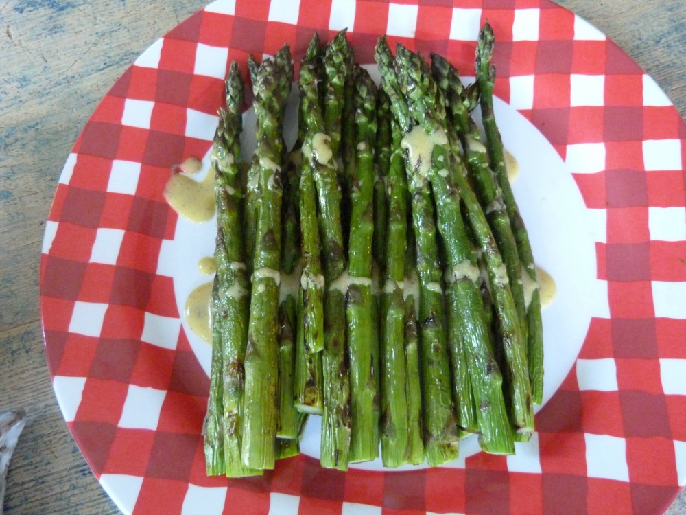 grilled asparagus with mustard drizzle