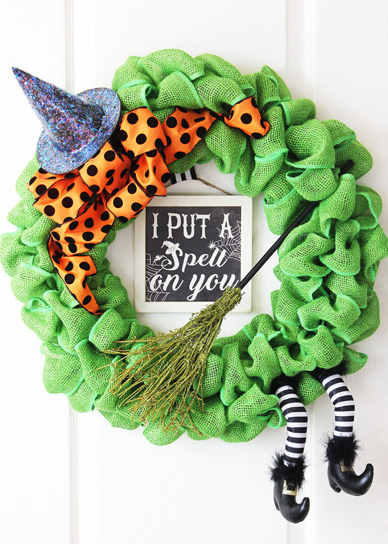 20 DIY Halloween Wreath Ideas to Dress Up Any Door