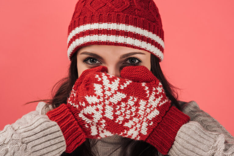 15 Unusual Low-Cost Ways You Can Stay Warm on Cold Days