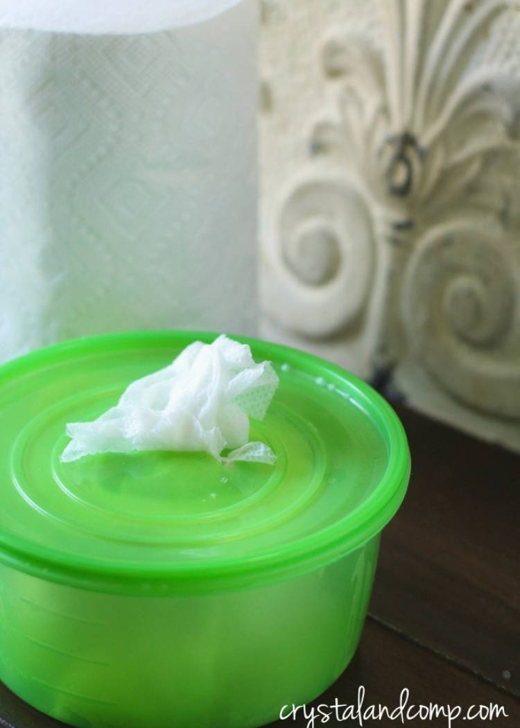 Do it yourself wipes for your bathroom counters