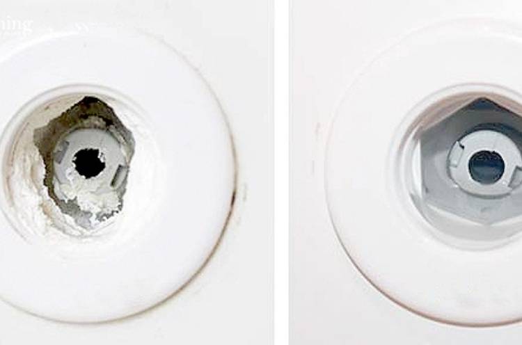 bathtub jet's before and after photo after using vinegar to clean sediments