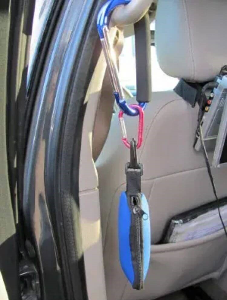 9 Dollar Store Car Organization Hacks  Car hacks, Cars organization, Car  cleaning hacks