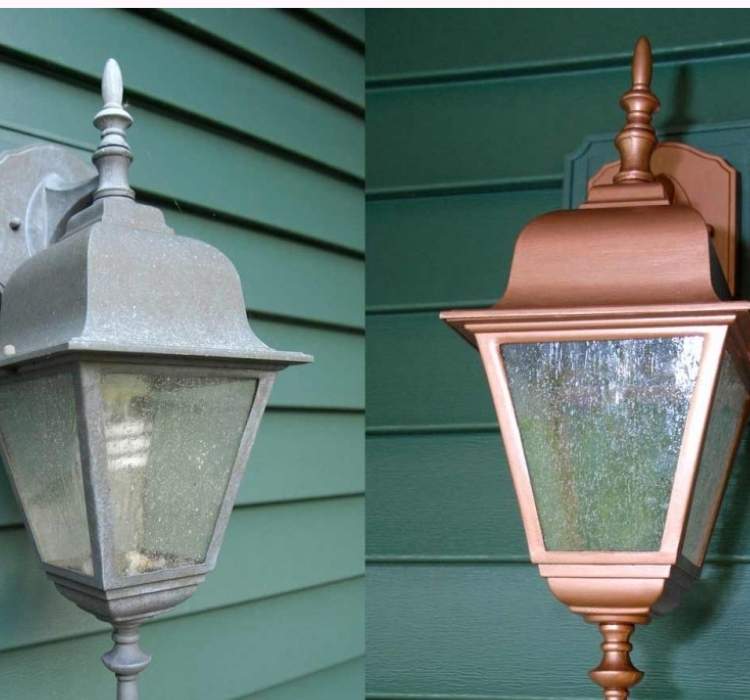 Picture of Before & After of Exterior Light