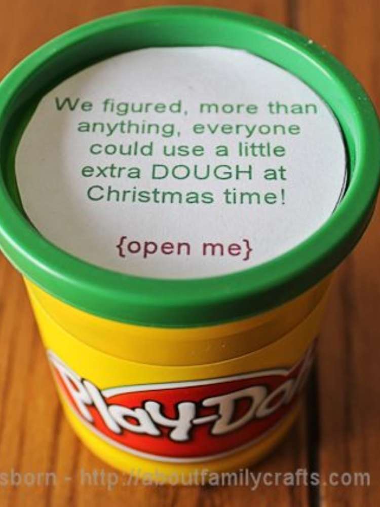 Fun and simple money gift ideas- money inside a playdoh tub