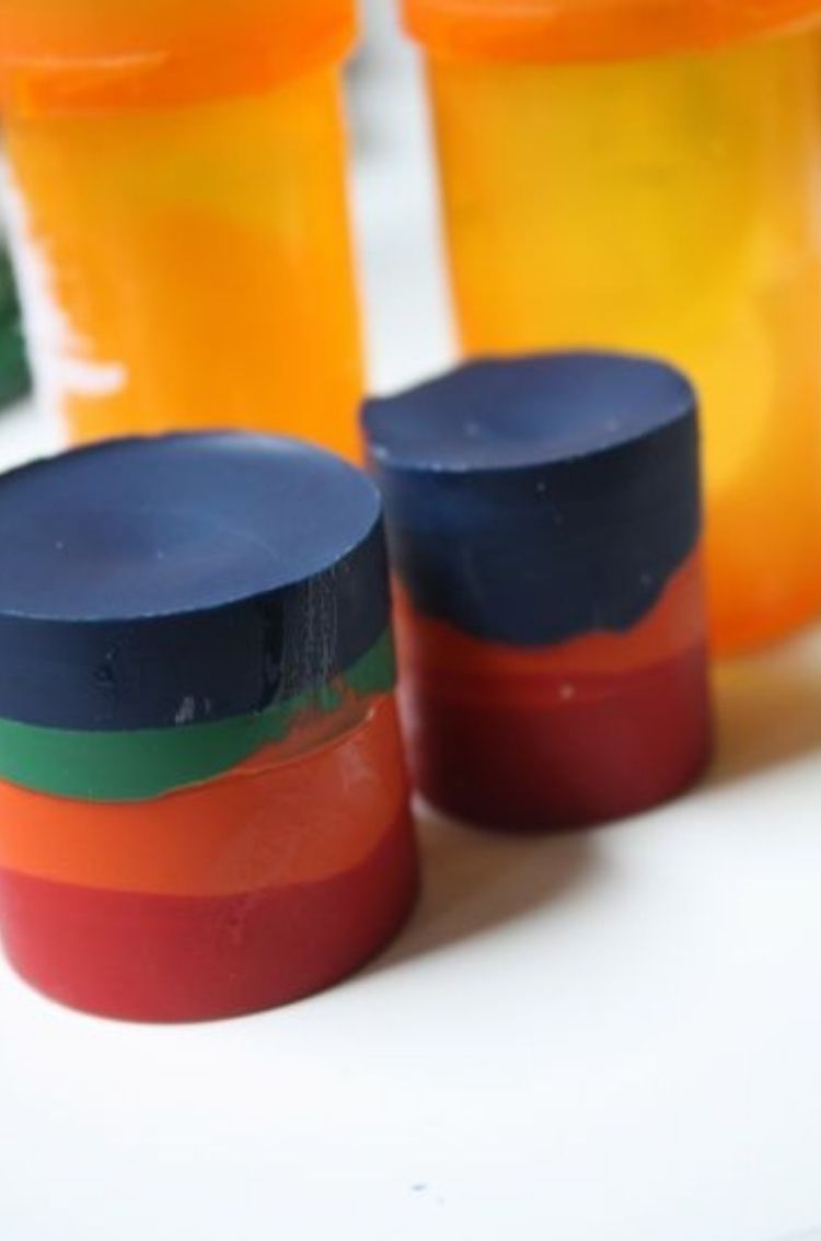 Remelted crayon craft idea from broken crayons and pill bottles