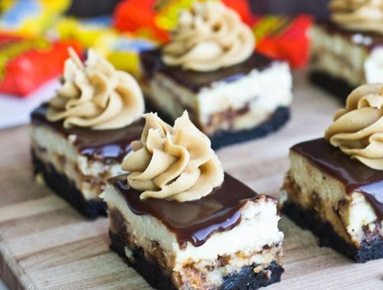 OneCrazyHouse Cheesecake Factory Copycat recipes cheesecake brownie squares with whipped topping