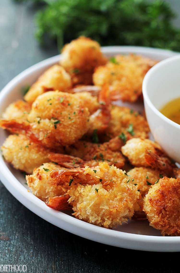 OneCrazyHouse Red Lobster Copycat recipes plate of cripy baked shrimp next to ramaken of dipping sauce