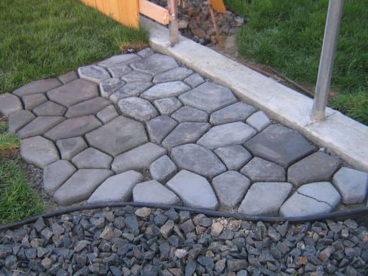 Backyard DIY Ideas - pavers