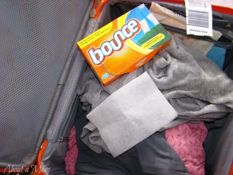 Put a dryer sheet in your suitcase to keep clothes smelling clean