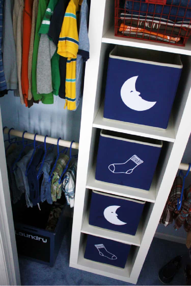 Kids Bedroom Closet with picture labels