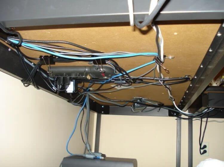 14 Ways to Hide Cables in Your Home Office