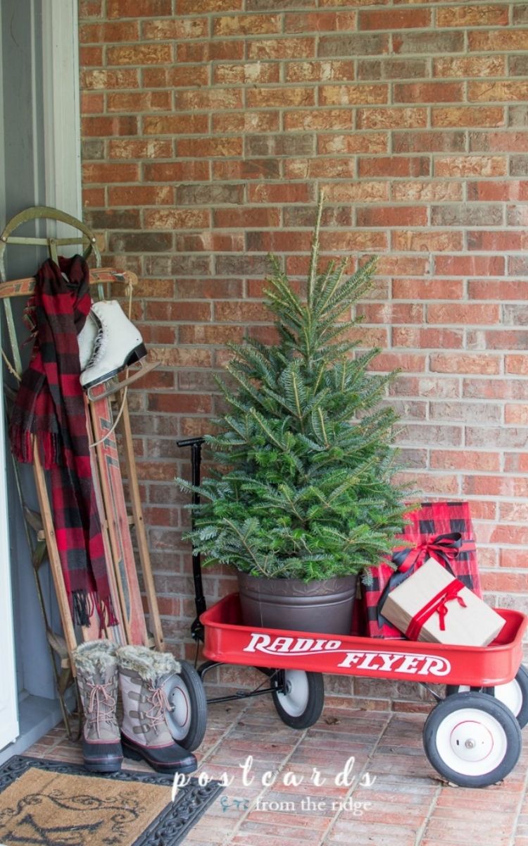 Christmas holiday decor with a Radio Flyer wagon