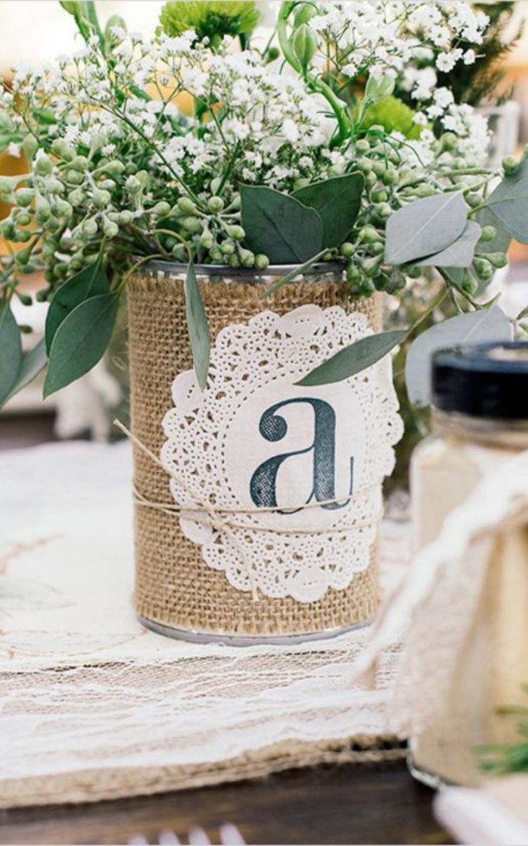 Burlap tin can centrepiece